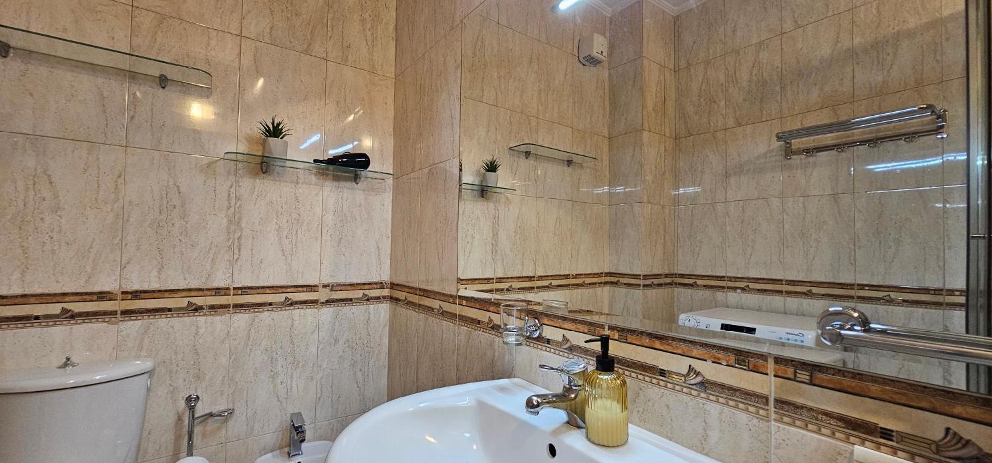 Tam 2Bdr Center Taiwan Apartment ティラナ エクステリア 写真