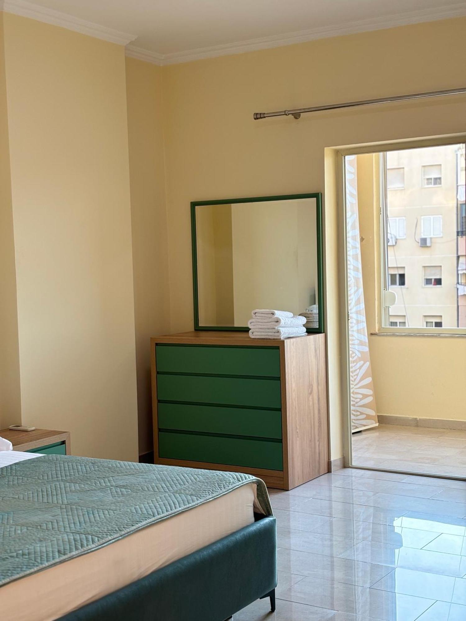 Tam 2Bdr Center Taiwan Apartment ティラナ エクステリア 写真