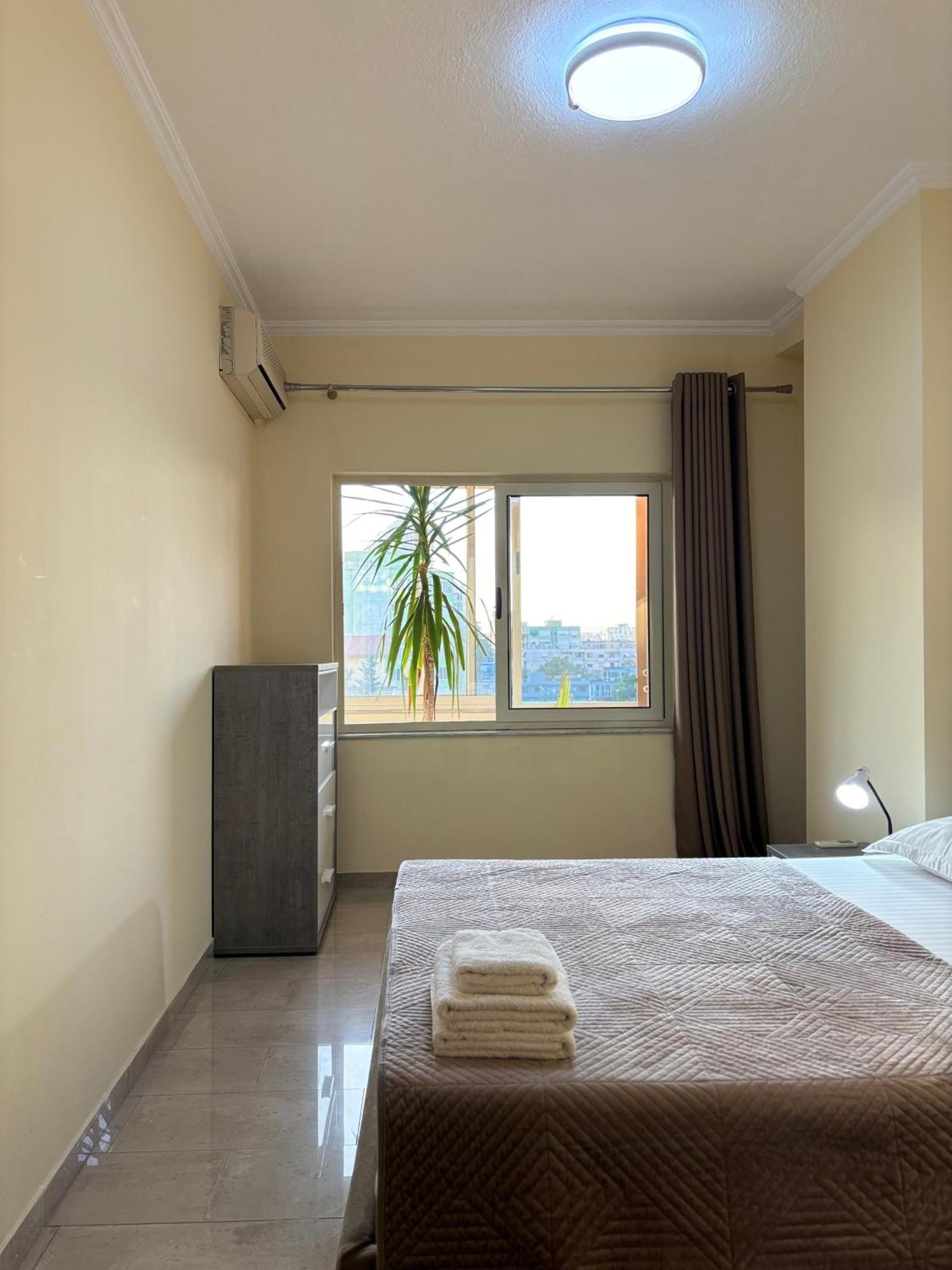Tam 2Bdr Center Taiwan Apartment ティラナ エクステリア 写真